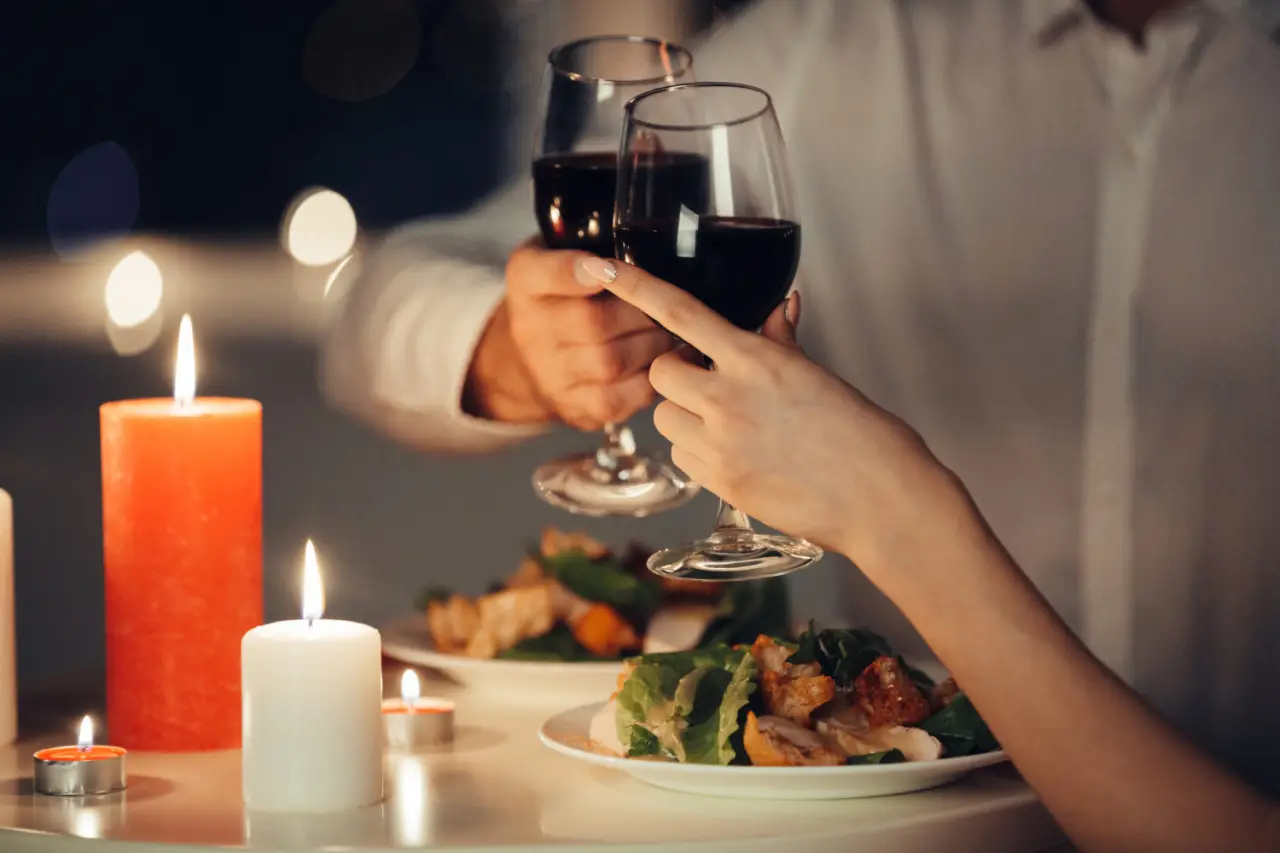 Torna la truffa del conto maggiorato al ristorante. I consigli per non cadere nella trappola Immagine selezionata